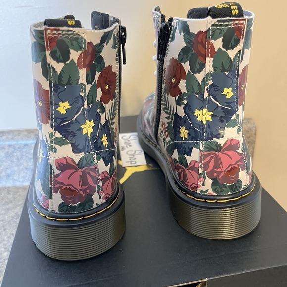 Dr. Martens 1460 Y English Garden Boots Youth Size 5 / Womens Size‎ 6 - Picture 6 of 9